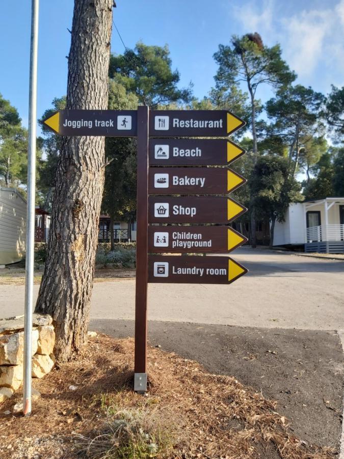 Mobile Home Sole Biograd Na Moru Exterior foto