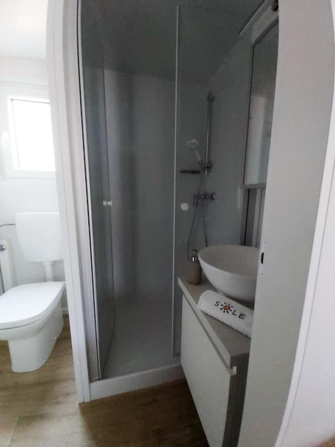 Mobile Home Sole Biograd Na Moru Exterior foto