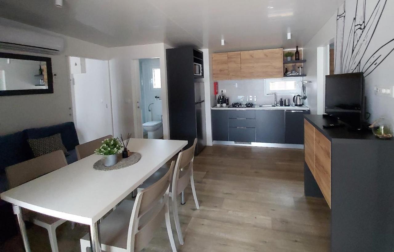 Mobile Home Sole Biograd Na Moru Exterior foto