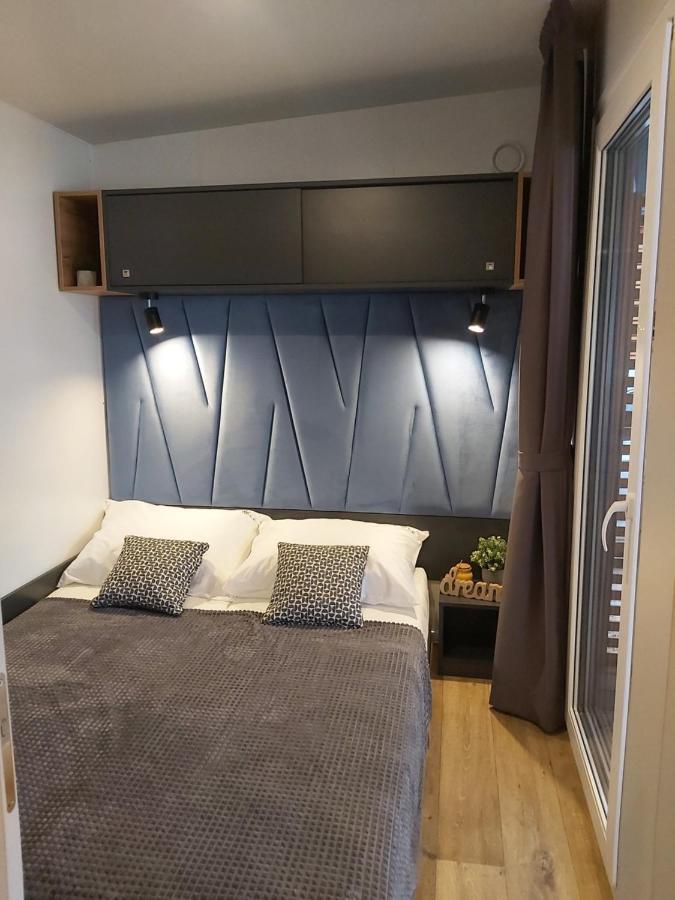 Mobile Home Sole Biograd Na Moru Exterior foto